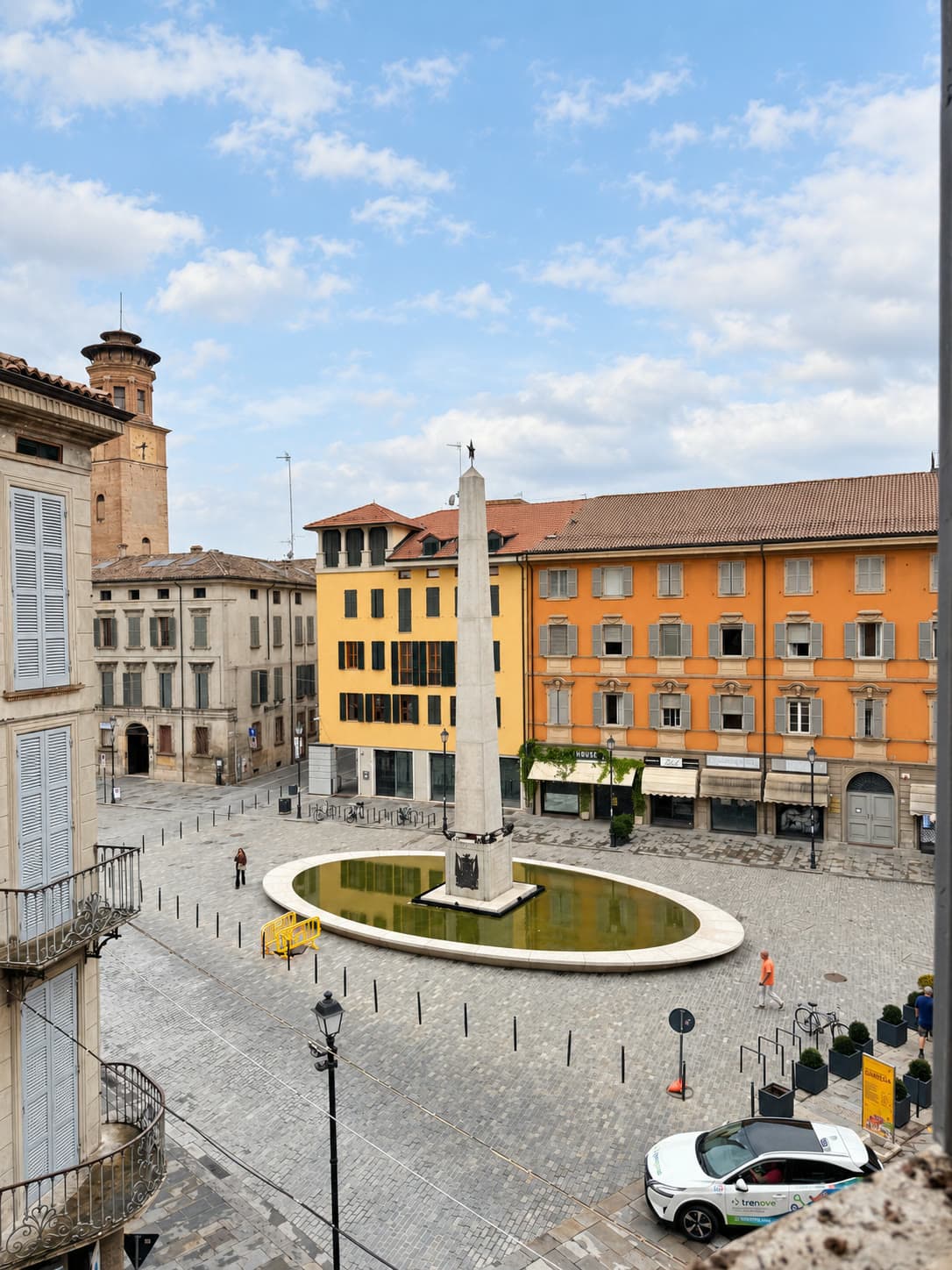 Piazza Prampolini dall’alto — Appartamenti in vendita a Palazzo Denaglia, centro storico di Reggio Emilia