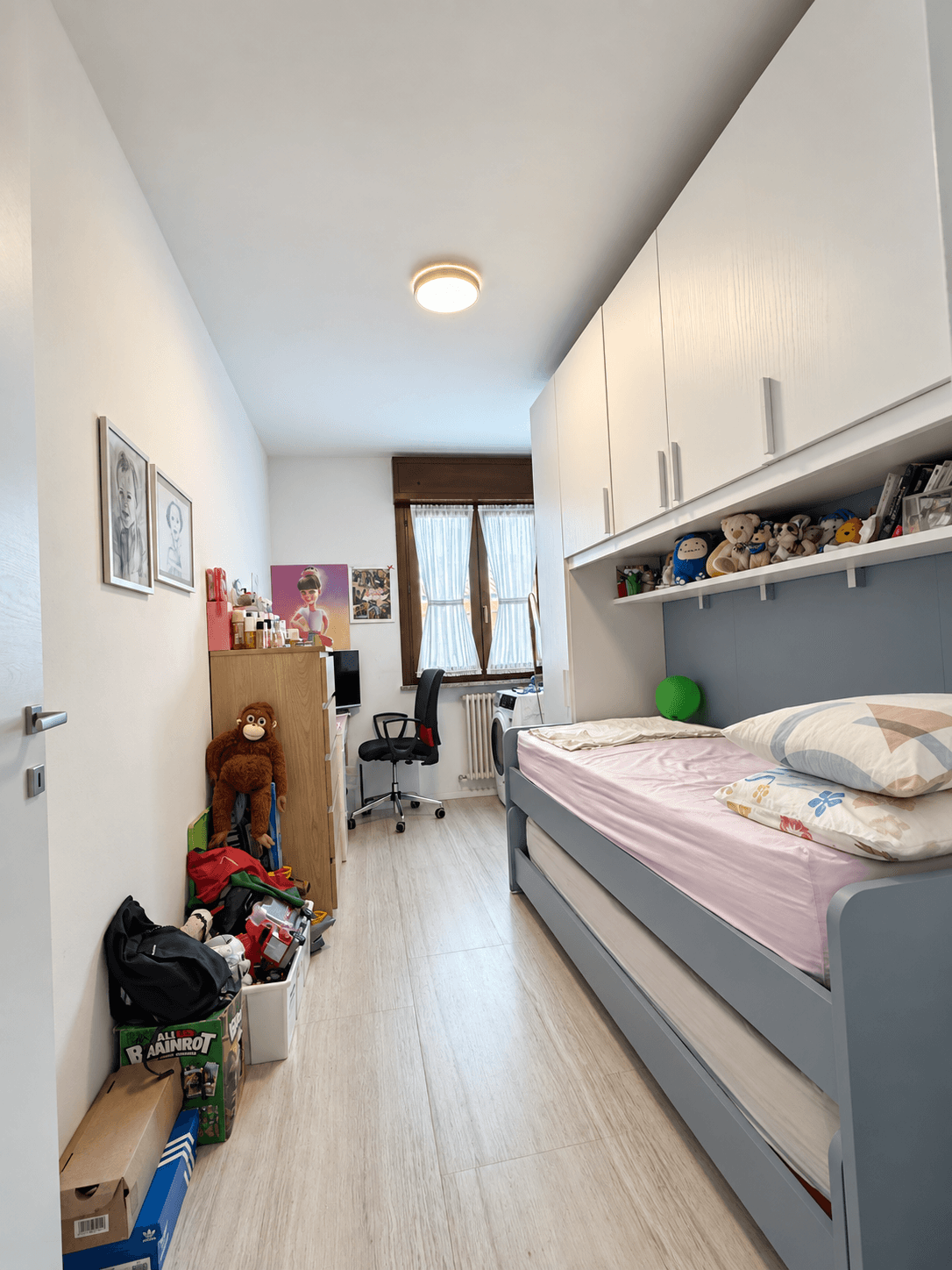 Camera singola — letto estraibile — Appartamento ristrutturato con due balconi a Cadelbosco di Sopra