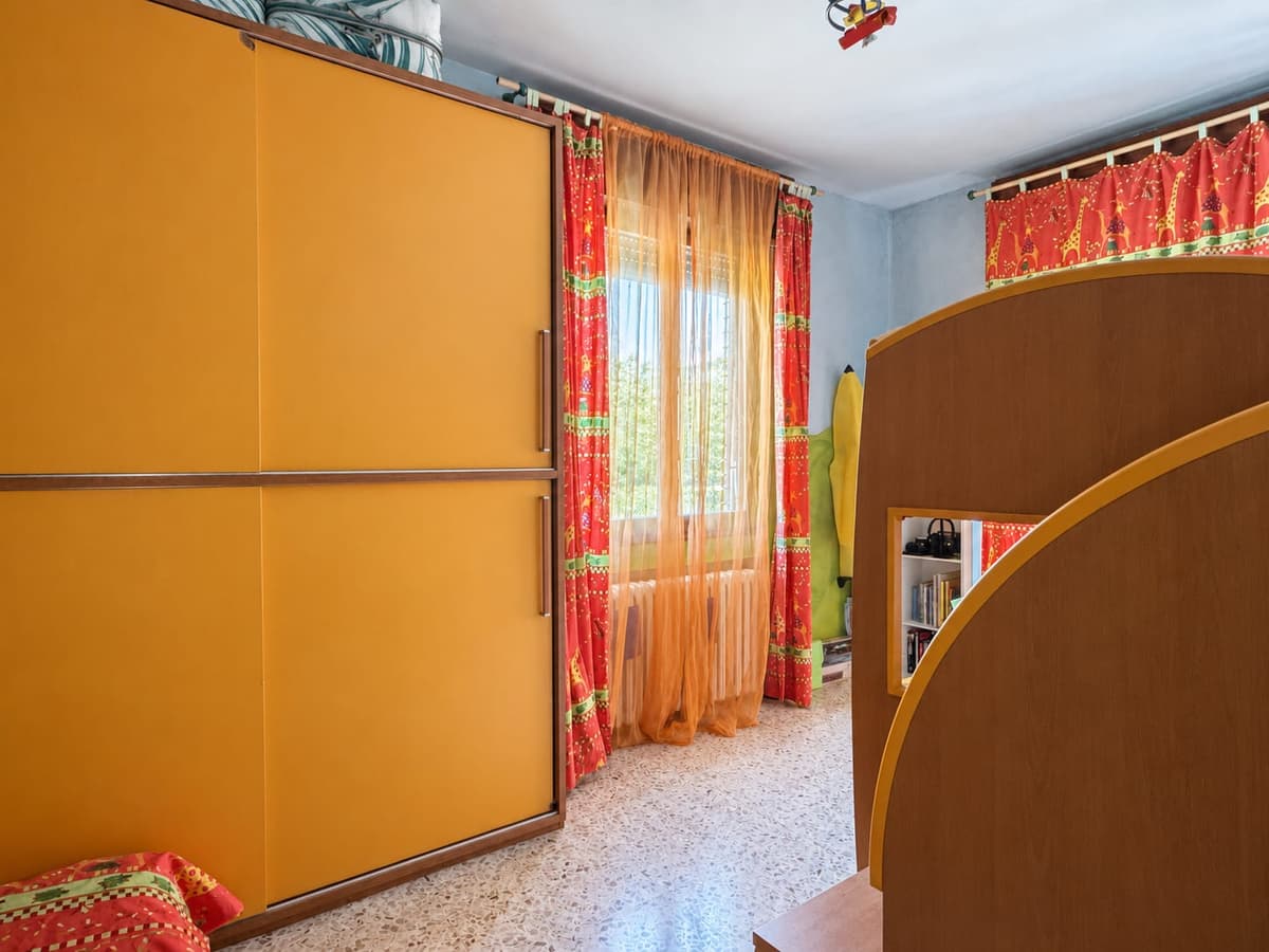 La seconda camera — Villa abbinata con giardino a Villa Verde, Reggio Emilia