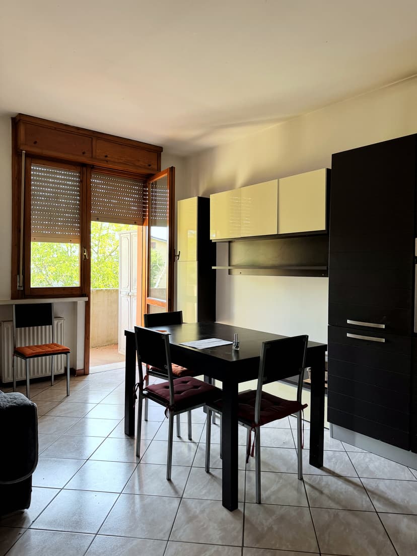 Bilocale moderno, Quattro Castella